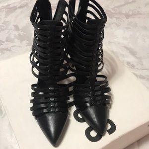 SCHUTZ leather gladiator shoes size 7